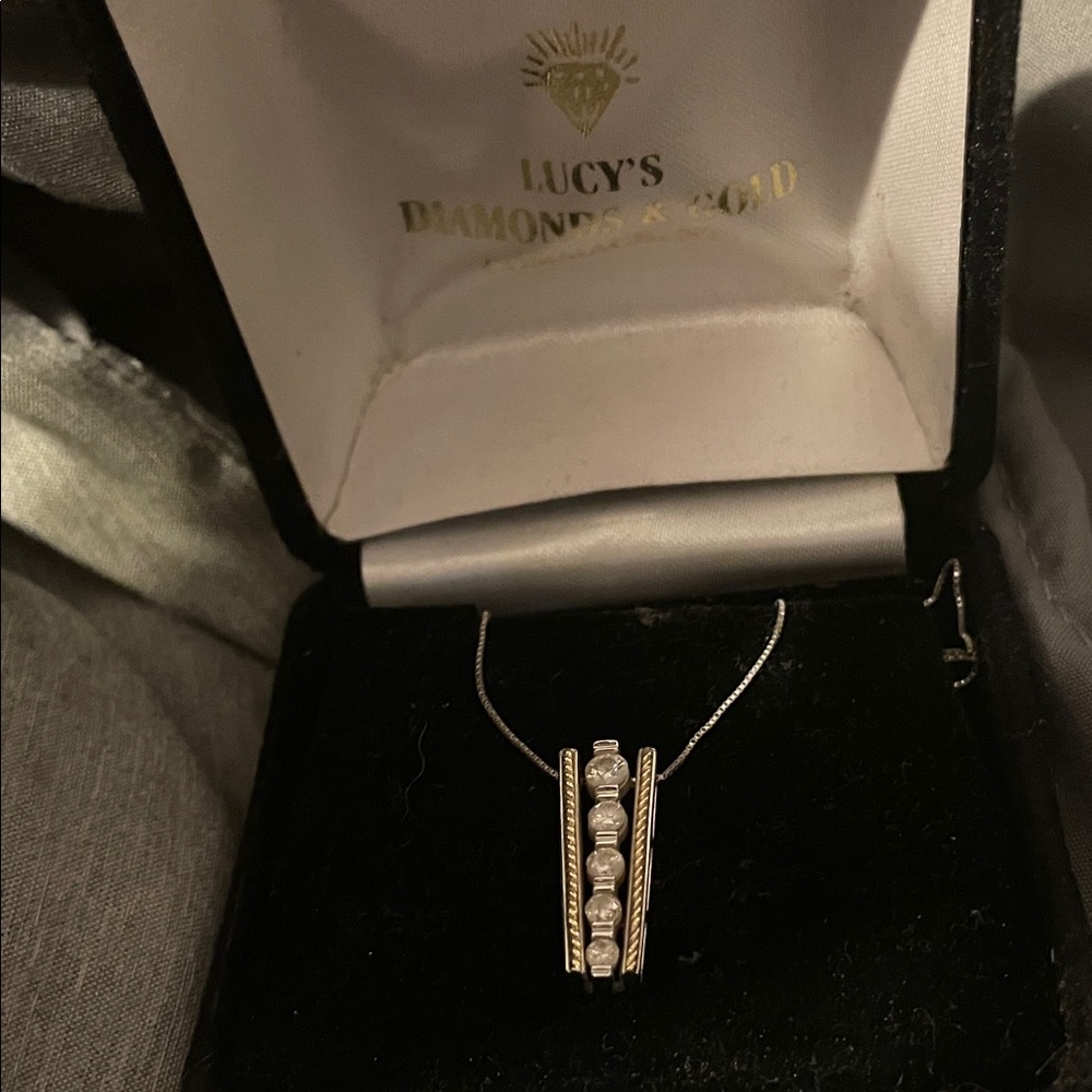 White gold and diamond necklace